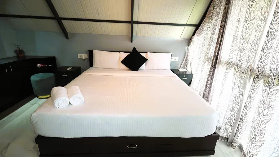 Family Suite with Private Balcony — photo 3